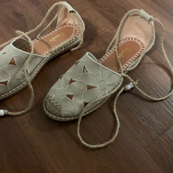 Lace up sandals - Picture 5 of 11